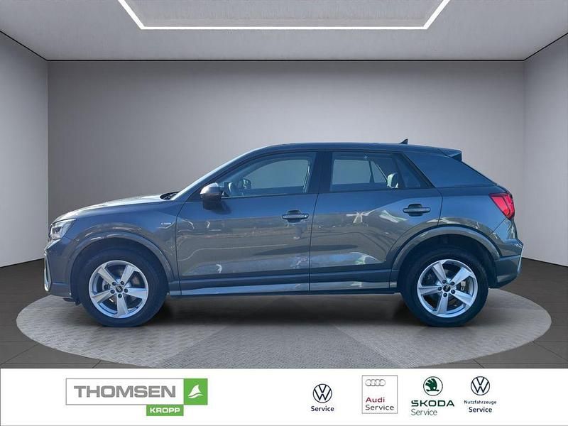 Gebraucht Audi Q2 S-Line 150 PS (110 kW) 2025 Grau SUV