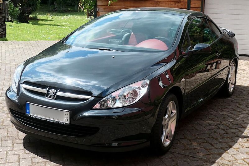 Schwarz Gebraucht 2004 Peugeot 307 CC Cabrio | 5.900 € (Etwas zu teuer) - Bild 1/4