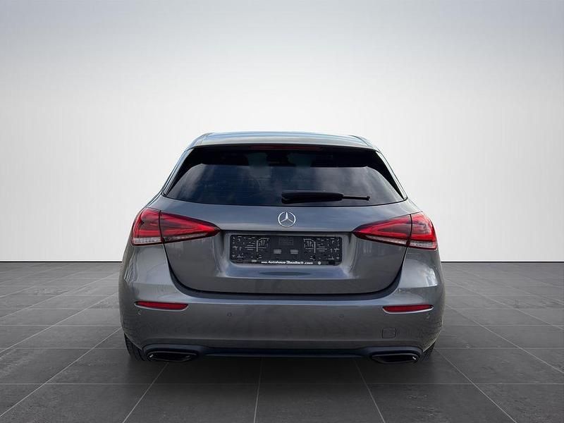 Gebraucht Mercedes A250 Progressive 224 PS (164 kW) 2019 Grau Limousine