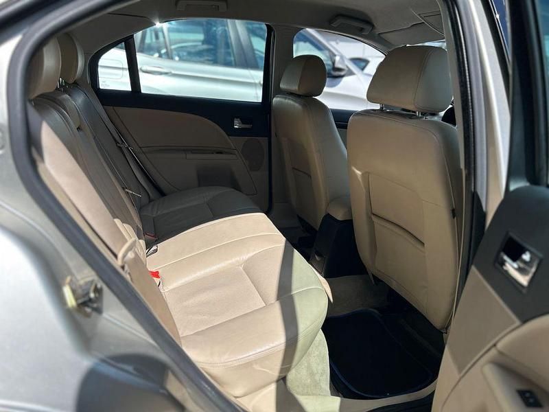 Gebraucht Ford Mondeo Ghia 145 PS (106 kW) 2003 Gold Limousine