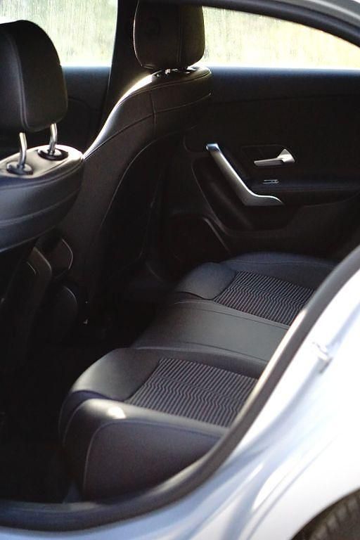 Gebraucht Mercedes A250 Progressive 224 PS (164 kW) 2019 Silber Limousine