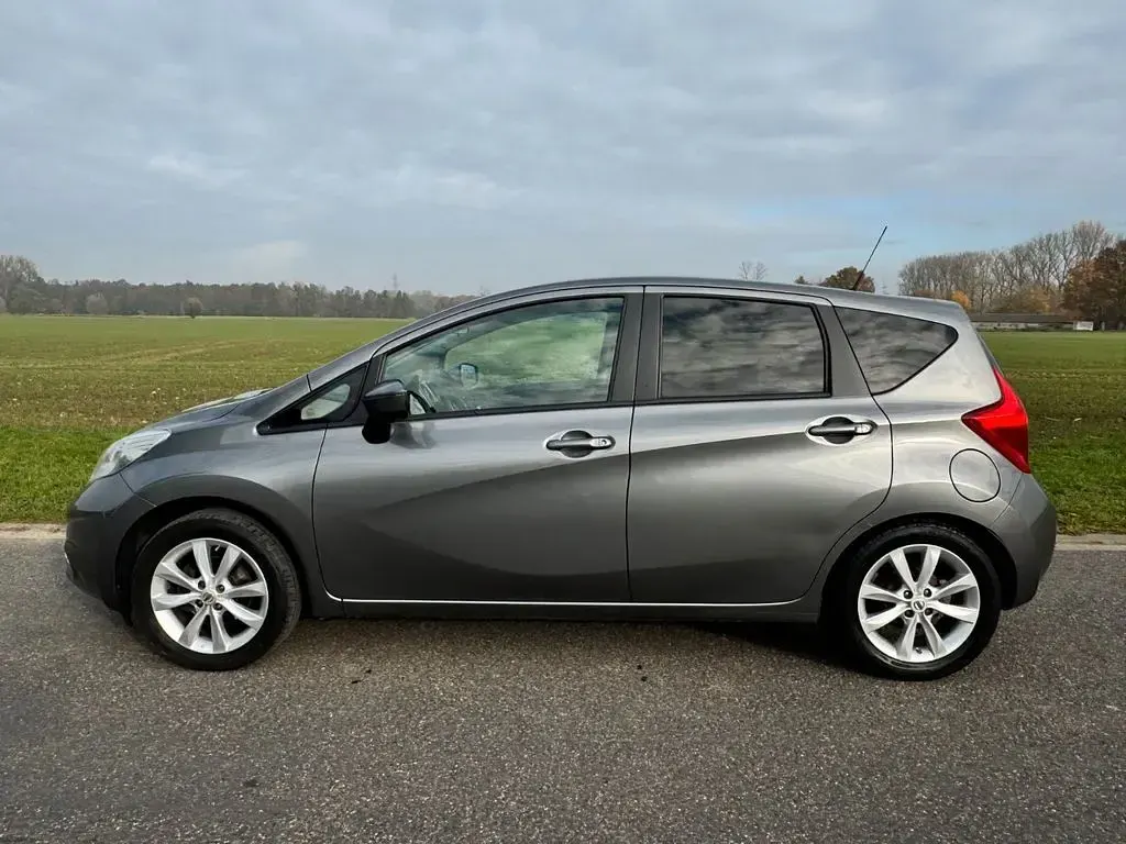 Gebraucht Nissan Note Acenta 80 PS (58 kW) 2014 Grau Kleinwagen