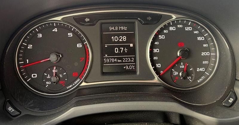 Gebraucht Audi A1 Attraction 86 PS (63 kW) 2012 Braun Kleinwagen