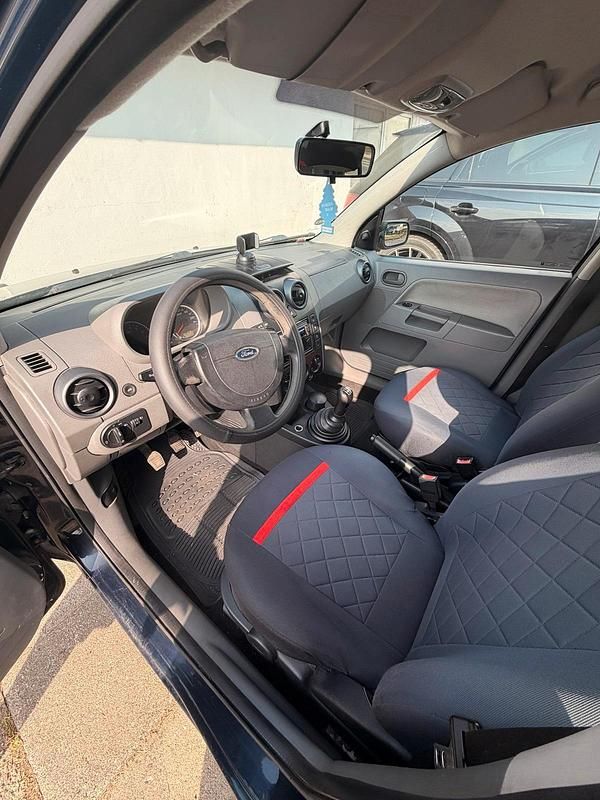 Gebraucht Ford Fusion 75 PS (55 kW) 2005 Blau Kleinwagen