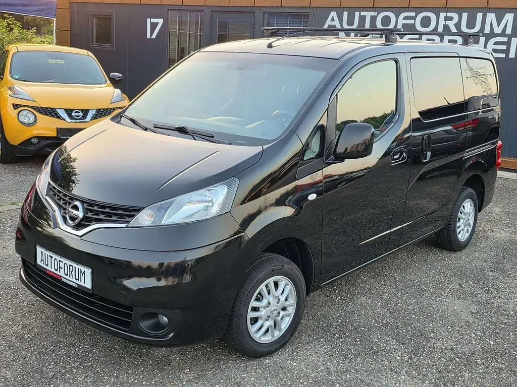 Gebraucht Nissan Evalia Premium Edition 110 PS (80 kW) 2012 Black (m) Van / Kleinbus