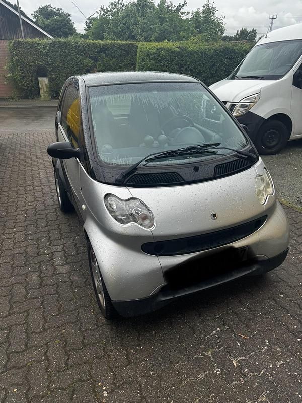 Silber Gebraucht 2001 Smart ForTwo Coupé Kleinwagen | 1.650 € (Fairer Preis) - Bild 1/4