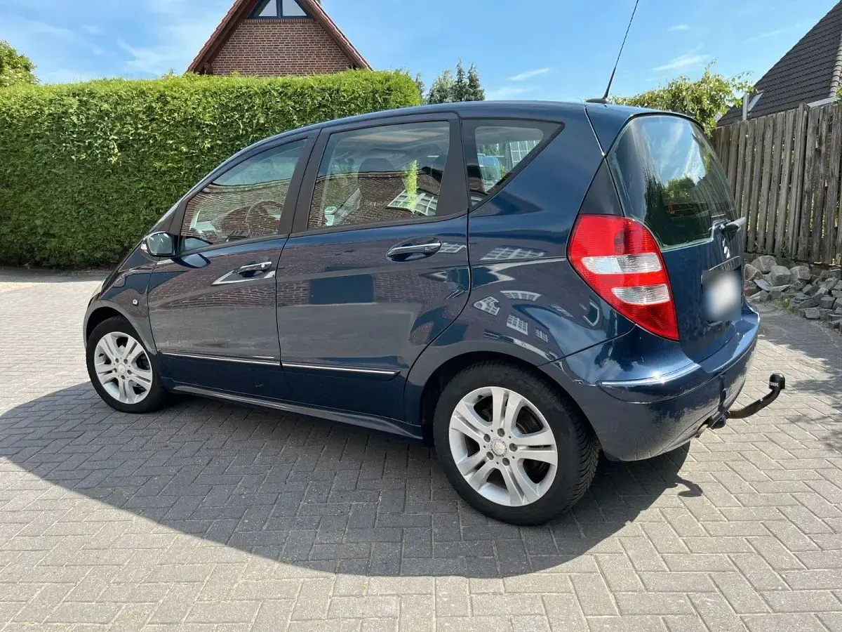 Gebraucht Mercedes A150 Elegance 95 PS (69 kW) 2004 Blau Limousine