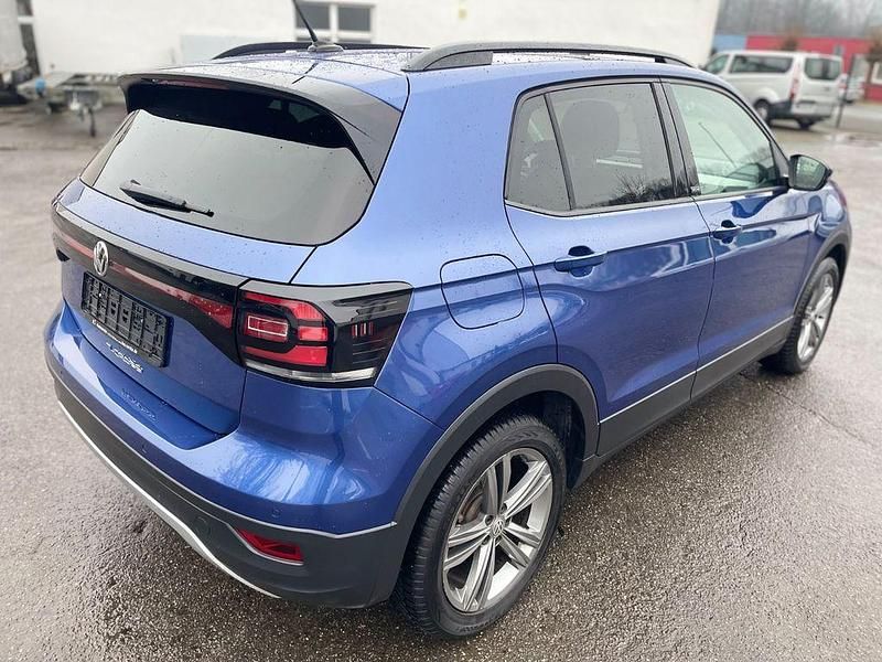 Gebraucht VW T-Cross Move 110 PS (80 kW) 2024 Blau SUV