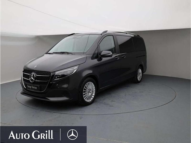 Graphitgrau metallic Gebraucht 2024 Mercedes V220 Style Van / Kleinbus | 62.980 € - Bild 1/4