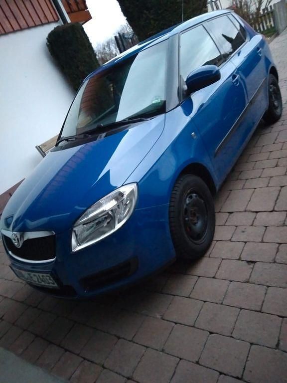Gebraucht Skoda Fabia 69 PS (50 kW) 2008 Blau Limousine