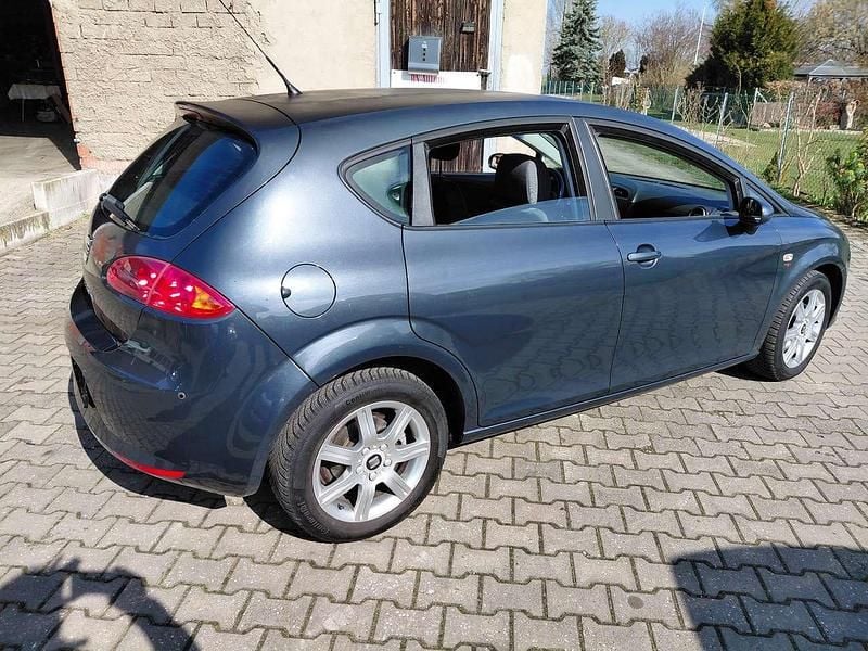 Gebraucht Seat Leon Stylance 150 PS (110 kW) 2007 Graumetalic Kleinwagen