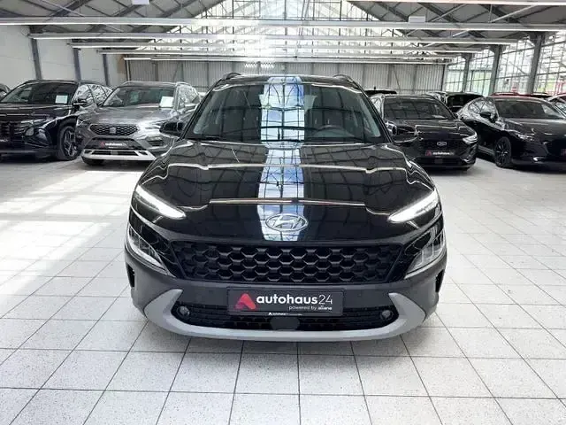 Gebraucht Hyundai Kona Trend 141 PS (103 kW) 2023 Schwarz SUV