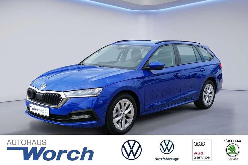 Blau Gebraucht 2023 Skoda Octavia Ambition Kombi | 21.789 € (Superpreis) - Bild 1/4