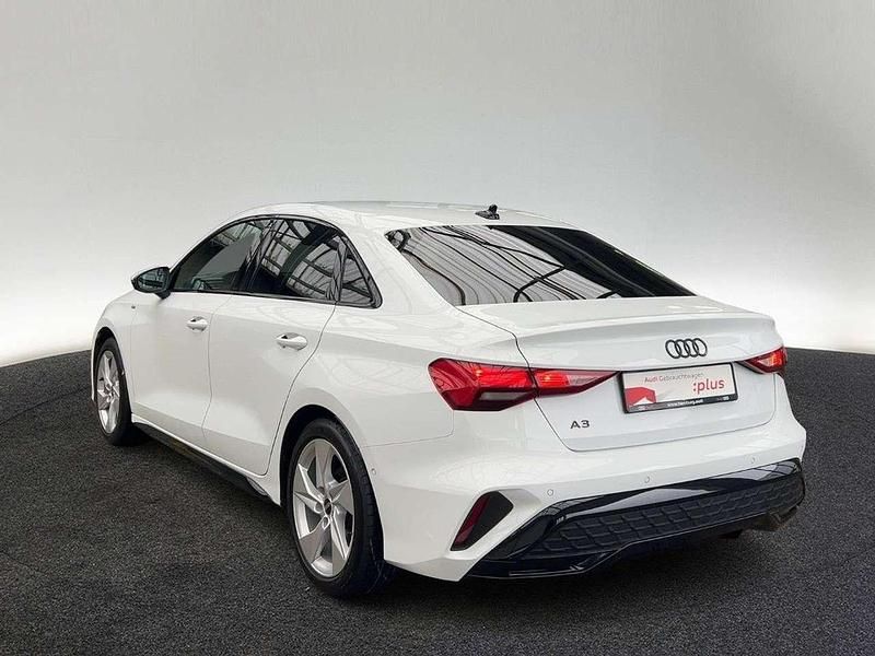 Gebraucht Audi A3 S-Line 150 PS (110 kW) 2025 Gletscherweiß metallic Limousine