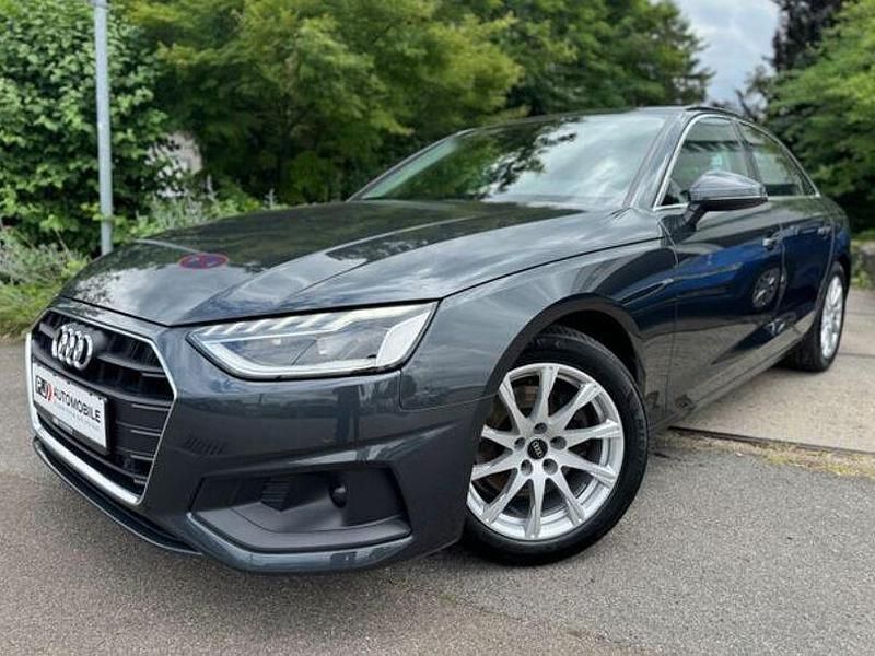 Grau Gebraucht 2021 Audi A4 Basis Limousine | 22.999 € (Guter Preis) - Bild 1/4