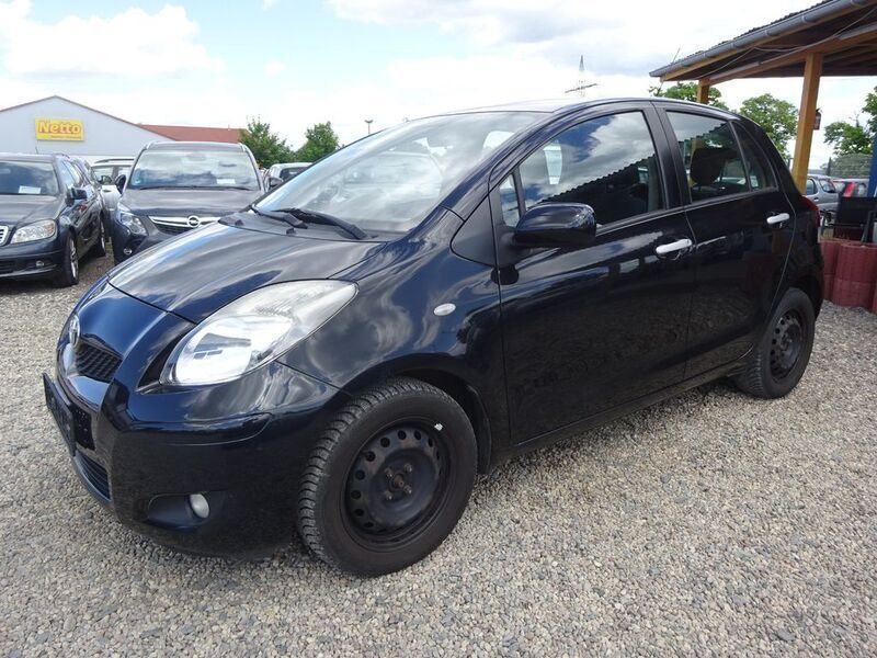 Other Gebraucht 2010 Toyota Yaris Life Limousine | 2.700 € (Guter Preis) - Bild 1/4