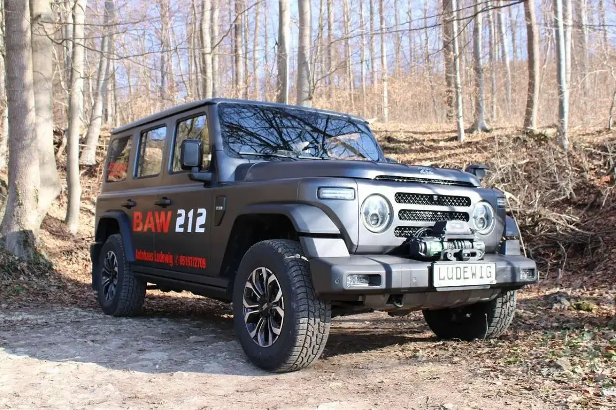 Neu BAW 212 166 PS (122 kW) 2026 Grün SUV