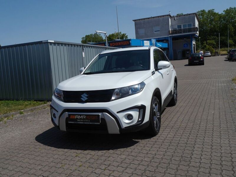 Weiß Gebraucht 2016 Suzuki Vitara SUV | 10.890 € (Guter Preis) - Bild 1/4