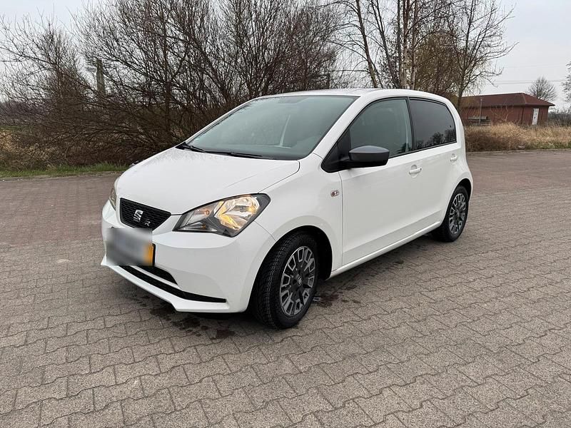 Gebraucht Seat Mii Chic 60 PS (44 kW) 2019 Weiß Kleinwagen