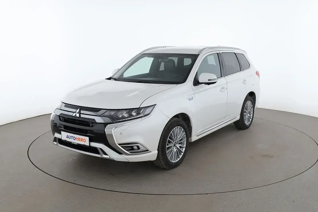 Gebraucht Mitsubishi Outlander P-HEV Edition 82 PS (60 kW) 2019 SUV