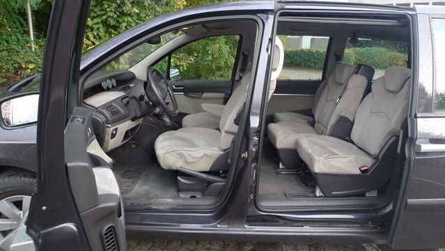 Gebraucht Citroën C8 Exclusive 174 PS (127 kW) 2004 Grau metallic Van / Kleinbus