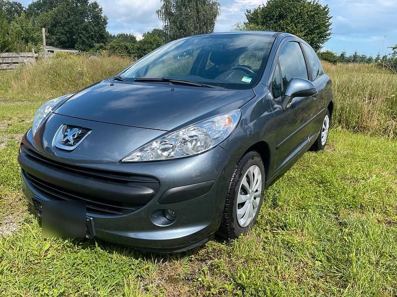 Grau Gebraucht 2007 Peugeot 207 Kleinwagen | 2.400 € (Fairer Preis) - Bild 1/4