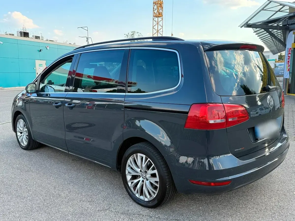 Gebraucht VW Sharan 150 PS (110 kW) 2011 Grau Van / Kleinbus