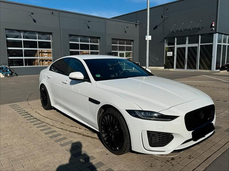 Gebraucht Jaguar XE 300 PS (220 kW) 2019 Weiß Limousine