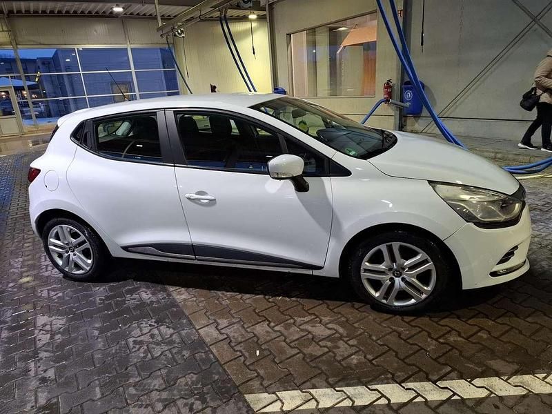 Gebraucht Renault Clio IV Intens 90 PS (66 kW) 2018 Limousine