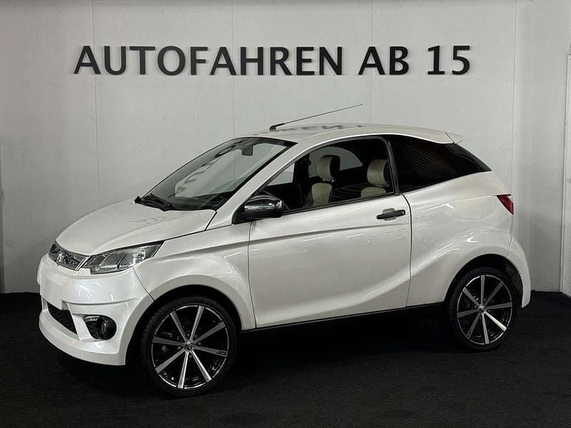 Weiß Gebraucht 2018 Aixam Coupe Coupé | 10.450 € (Teuer) - Bild 1/4