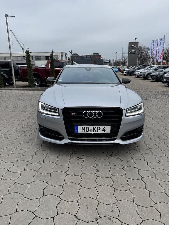 Gebraucht Audi S8 plus Ambiente 605 PS (444 kW) 2016 Silber Limousine