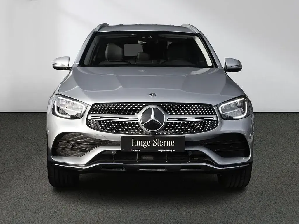 Gebraucht Mercedes GLC200 AMG 197 PS (144 kW) 2022 Lack hightechsilber SUV