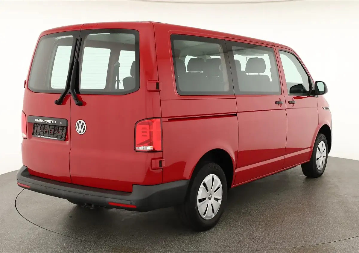 Gebraucht VW T6.1 110 PS (80 kW) 2021 Kirschrot Van