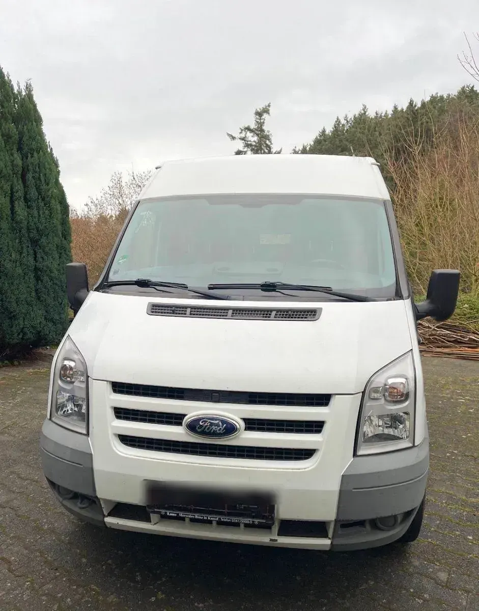 Gebraucht Ford Transit 116 PS (85 kW) 2009 Weiß Van