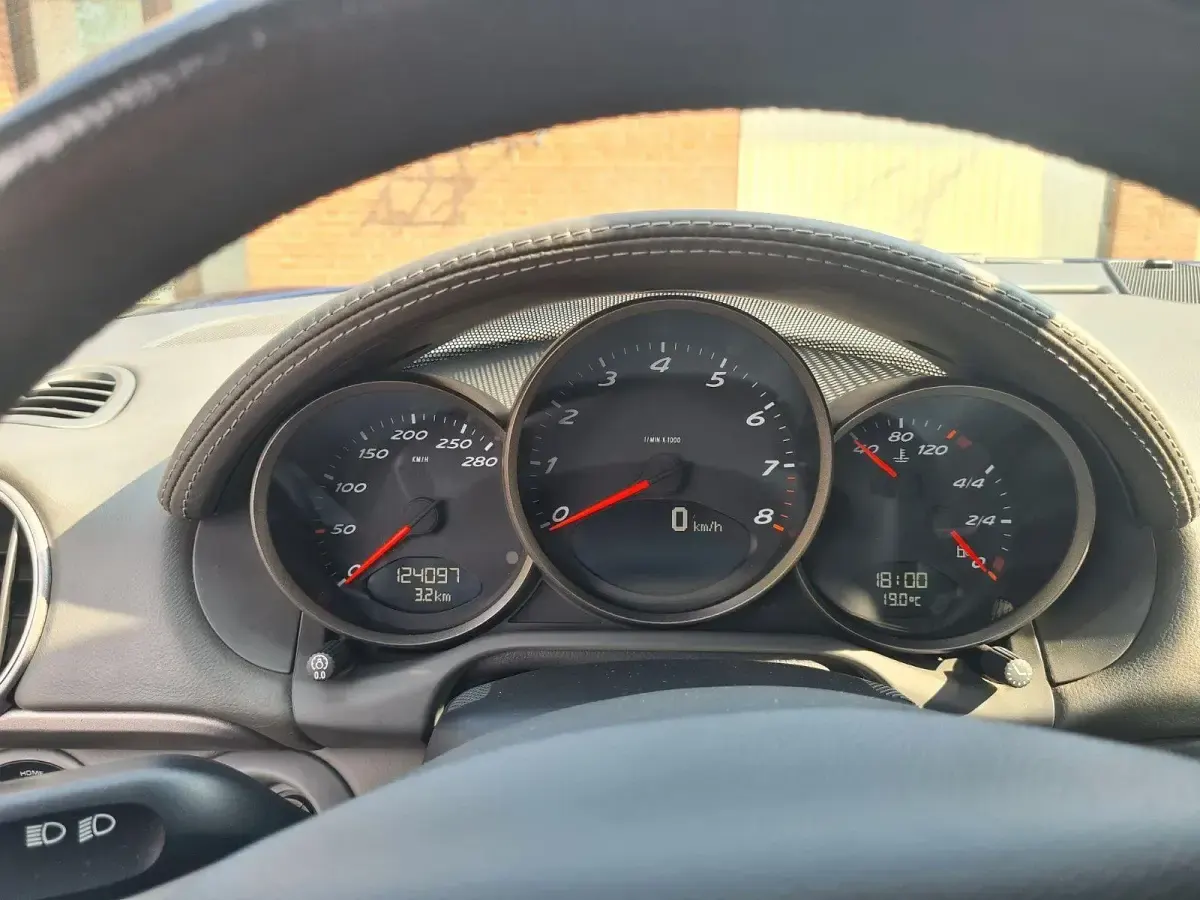 Gebraucht Porsche Boxster 239 PS (175 kW) 2005 Blau Cabrio