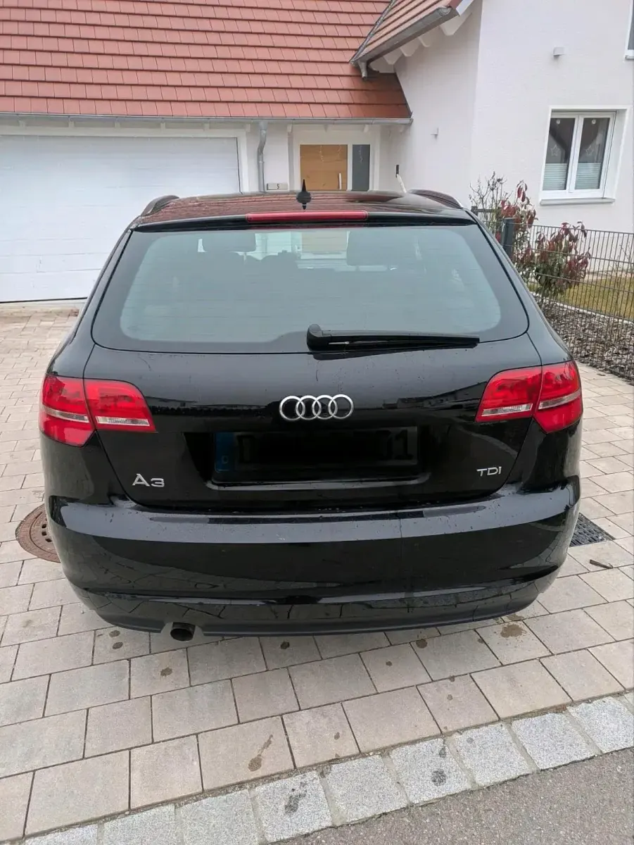 Second-hand Audi A3 140 CP (102 kW) 2012 Negru Hatchback