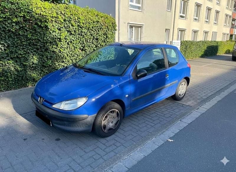 Blau Gebraucht 2002 Peugeot 206 Filou Limousine | 500 € (Superpreis) - Bild 1/4