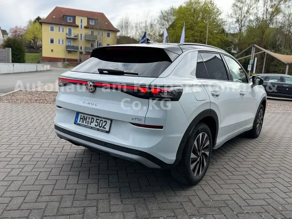 Neu VW T-Roc 116 PS (85 kW) 2026 Weiß SUV