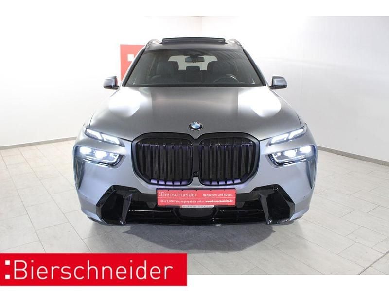 Gebraucht BMW X7 M Sport 352 PS (258 kW) 2024 Grau SUV