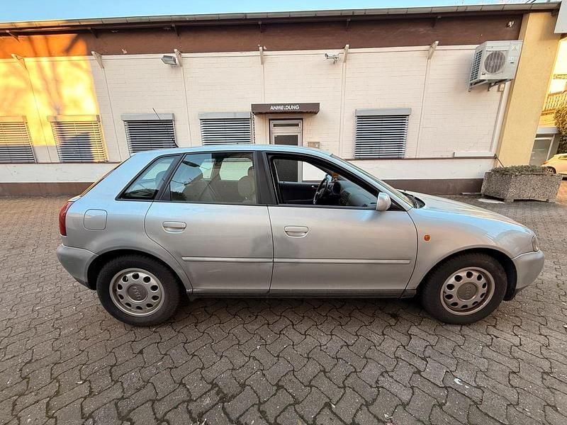 Gebraucht Audi A3 101 PS (74 kW) 1999 Silber Kleinwagen