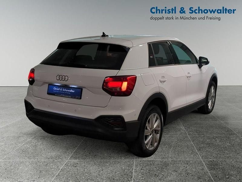 Używany Audi Q2 Basis 116 KM (85 kW) 2024 Biały SUV