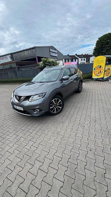 Gebraucht Nissan X-Trail Tekna 177 PS (130 kW) 2017 Grau SUV