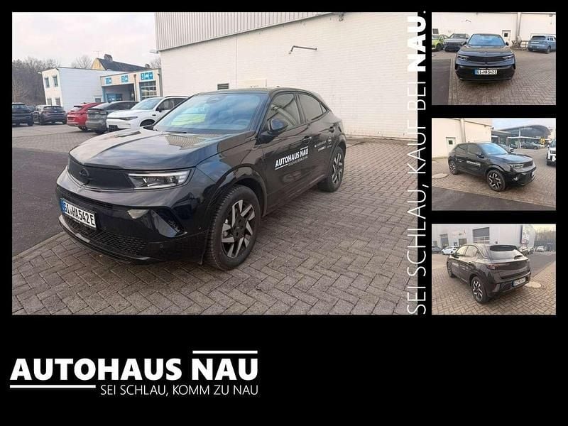 Lackierung schwarz perla nera/ Gebraucht 2026 Opel Mokka-e SUV | 27.179 € (Fairer Preis) - Bild 1/4