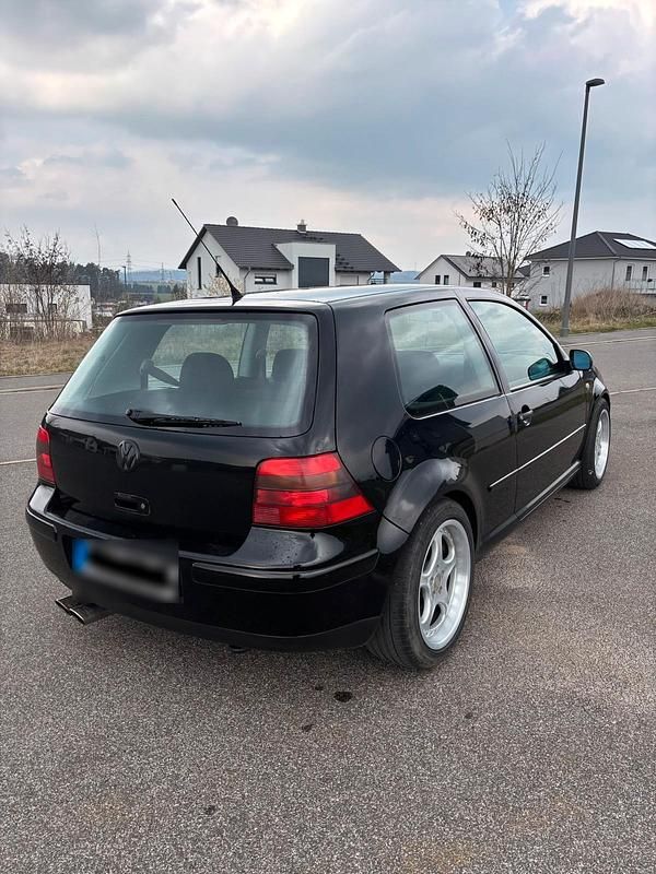 Gebraucht VW Golf III 100 PS (73 kW) 1998 Schwarz Limousine