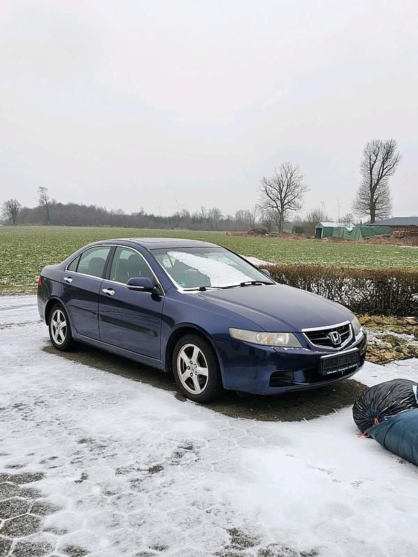 Gebraucht Honda Accord Executive 140 PS (102 kW) 2004 Blau Limousine