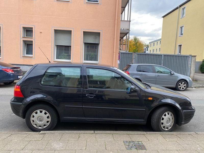 Schwarz Gebraucht 1998 VW Golf Cabriolet Cabrio | 3.000 € (Fairer Preis) - Bild 1/4