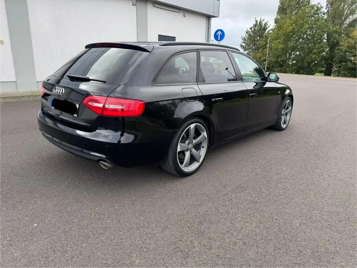 Gebraucht Audi A4 S-Line 204 PS (150 kW) 2013 Schwarz Kombi