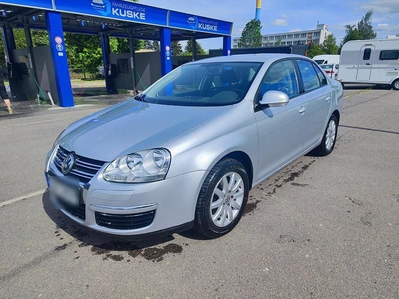 Silber Gebraucht 2006 VW Golf V Limousine | 3.999 € (Fairer Preis) - Bild 1/4