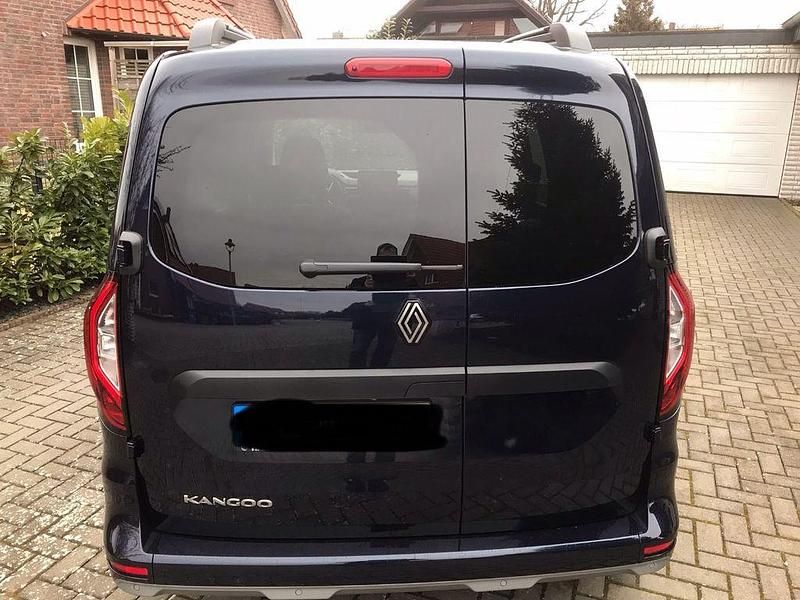 Gebraucht Renault Kangoo Techno 131 PS (96 kW) 2024 Blau Van / Kleinbus
