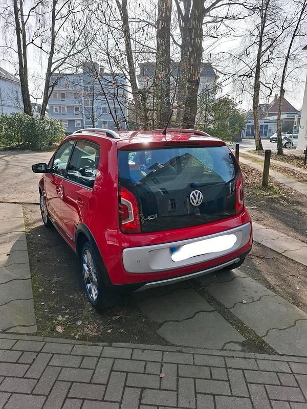 Gebraucht VW cross up! 75 PS (55 kW) 2016 Rot Kleinwagen